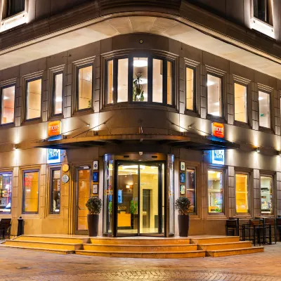 中城飯店 塔克辛廣場附近的飯店