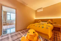 鶴山文豪ホテル