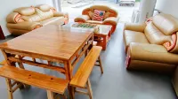 Wuyuan Shiyi Ting View Parent-Guest House (Baoyu Pagoda Branch)