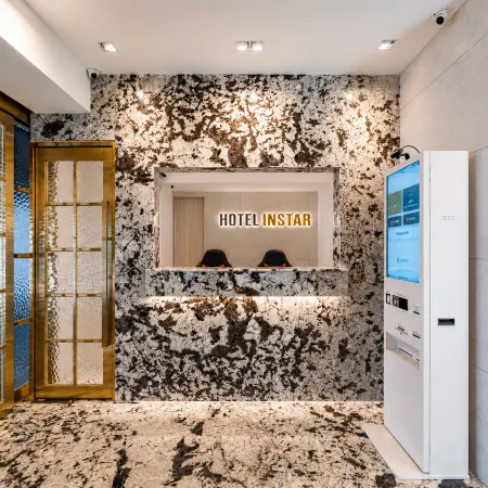 Instar Hotel Отели рядом с достопримечательностью «Станция метро Mangpo»