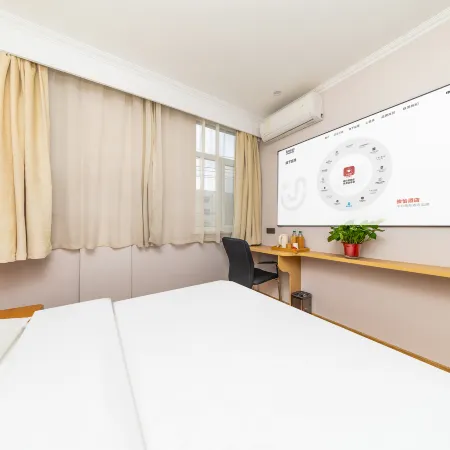 Junyi Chain Hotel (Dingxi Bus Station)