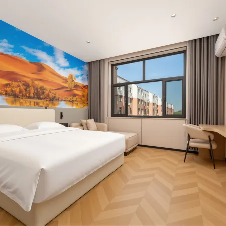 Yuehua Business Hotel, Ejina