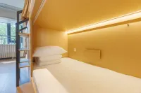 Red Circle · Youth Community Hotel (Qingdao Signal Hill Park)