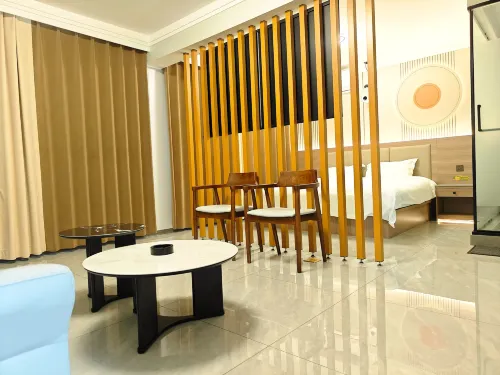 Zhixiangjia Hotel (Sanhe Yingbin South Road)