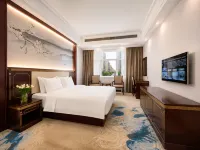 Donglan Dongsheng International Grand Hotel (Wei Baqun Memorial Hall Cultural Square) - Wi-Fi