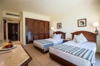 Sunrise Juman Beach Resort - 4-Star