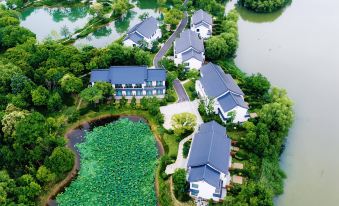 Deqing Luoyang Peninsula Radisson Manor