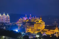Huiting Yunju Hotel (Xishuangbanna Jinghong Gaozhuang West Shuangjing Xingguang Night Market Branch) - románticos
