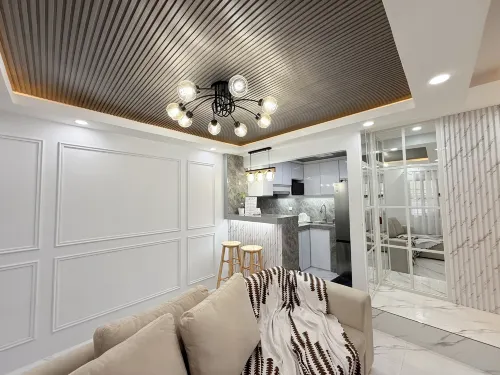 Chic & Cozy 1 Queen Bedroom and Equipped with Essentials - chambre d’hôtes