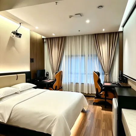Blue Whale Smart Choice Hotel (Aksu Global Center)