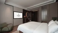 Yudu Hot Spring Hotel (Tengchong Sanqiao Square) - Parking
