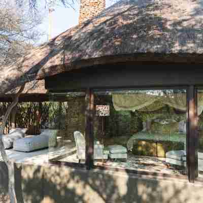 Last Word Makanyane Hotel Exterior
