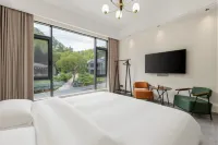 Zimu Home Homestay (Anji Dragon Encounter Grand Canyon Rafting) - Mountain view