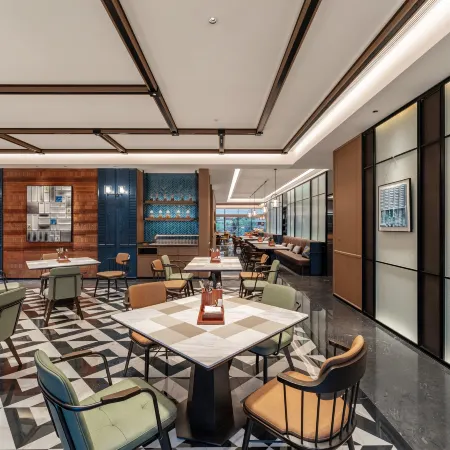 Four Points by Sheraton Chengdu Kuanzhaixiangzi Alleys