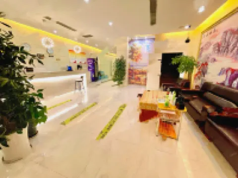 Lingbao Shijia Hotel (Huimeijia Supermarket)