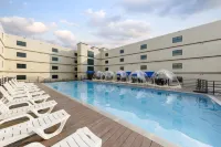 Cordelia Hotel - Rooftop Pools