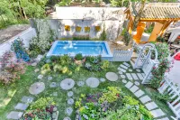 Qingchengshan Huajun Holiday Villa (Qianshan High-speed Railway Station)