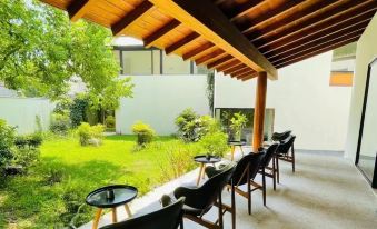 Lost Villa Boutique Hotel & Resorts (Mount Mogan Yucun)