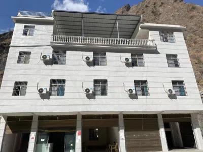 Shanhai Zhenxing Hotel Hotels near The Lingshan Temple