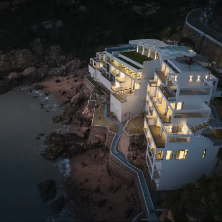 Sea Cliff Hotel