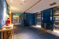 Huangchi Business Hotel فنادق في فنغ تشيو
