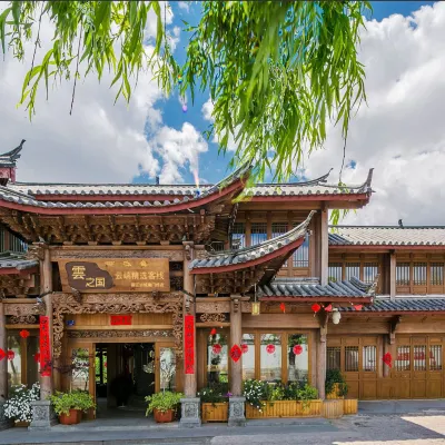 Lijiang Misty Trace Cloud Huyi By the Water Secluded Homestay (Mufu) Hotels near Baisui Bridge