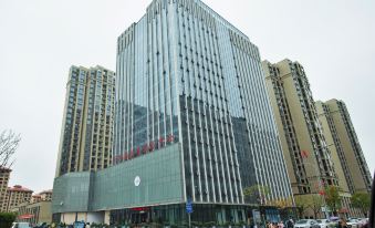 Lavande Hotel (Laoyang County Government Branch)