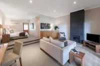 Spicers Vineyards Estate Hotels in Broke