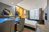 Crossing E-sports Hotel Hotels in The European City Area