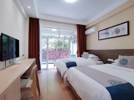 Huangshan Taiping Lake Arcadia Sunshine Hotel Отели рядом с достопримечательностью «Taiping Lake»