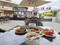 โรงแรมแมนเนอร์ พู่ตี้ (สาขา พิพิธภัณฑ์เซรามิกจีน โบราณ จิ่งเต๋อเจิ้น) - พร้อมอาหารเช้า