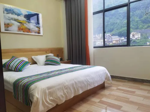 Nuna Homestay Hotels in Gongshan