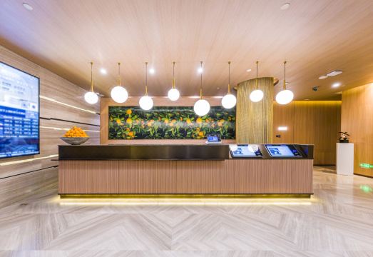 Orange 호텔(상하이 우중루 지하철역)