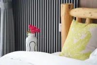 Yishui Yiju Boutique Homestay, Xihai, Lushan - Mountain view