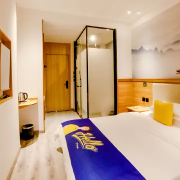 Qitian Hotel (Gaoping Youyi Street Store)