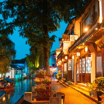 Zhouzhuang Linshui Huachenyuexi Homestay