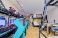 Iwan Gaming Hotel (Wanzai Ancient City Baota Road Pedestrian Street Branch)