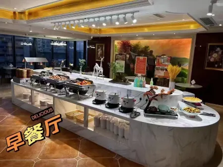 Vienna Hotel (Sheyang Jiefang Road) Отели в г. Шеян