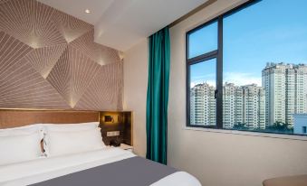 No.1 International Hotel