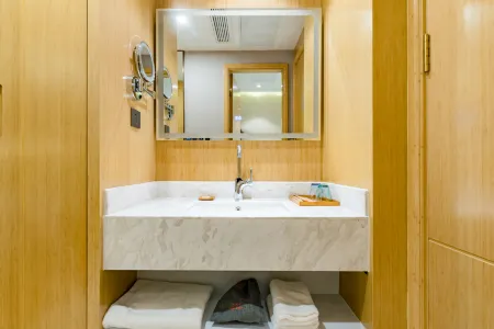 Tricolor Green Hotel(Tai'an High-speed Railway Station)