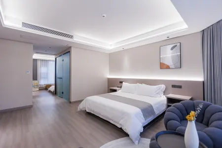 Feng Ze Ru Yuan Hotel Отели рядом с достопримечательностью «Huangcheng Beach»