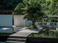 Shuangya Hotels near Bifengxia Wildlife Park