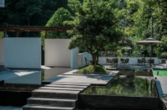 雙雅ホテル（雅安碧峯峽） のホテル