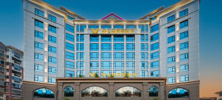 Vienna International Hotel (Dehong Mangshi Airport) Hotels in Mangshi