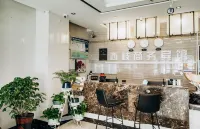 Bingke Xixu Business Hotel (Kuitun Government Store)