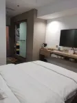 Pingshan Wangshunge Homestay - parking