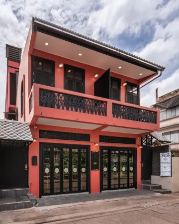 De Phanakron Boutique Hotel
