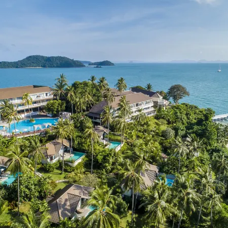 Cape Panwa Hotel Phuket Отели рядом с достопримечательностью «Залив Макхам»