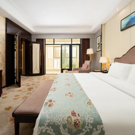 Guigang Wenhua International Hotel (City Government High-speed Railway Station)
