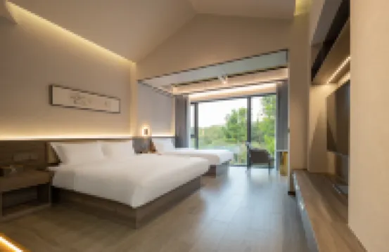 Floral Lux Hotel· Changzhou Mountain Carp Peach Blossom Hotel